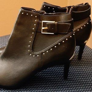 Calvin Klein Jozie Black Ankle Boots Size 9.5